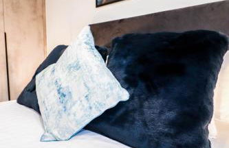 The Booker Retreat - Bright 1BR Top Floor Apt with Free Secure Underground Parking - Foto 32