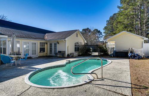 Hot Tub and Gazebo Group Getaway Near Dtwn Conway! - Photo 24