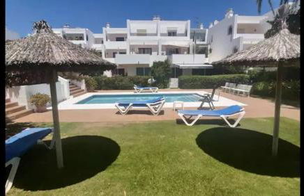 Fabuloso y amplio Duplex en Urb Jardines de Sotogrande - Foto 35