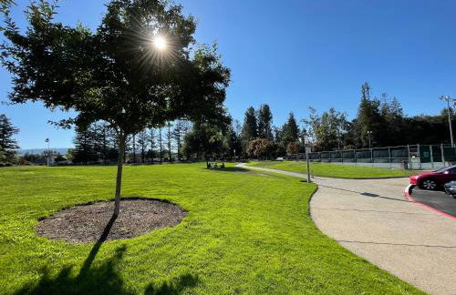 2BR APT with Brand new super quite AC, Washer, Dryer, Free EV Station, Free Parking in Cupertino - Foto 31