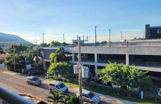 "golden Triangle" Kingston Jamaica, West Indies - Foto 79