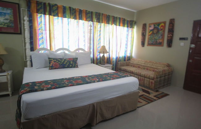 Moon Rooms at Moonrise Villa - Photo 29