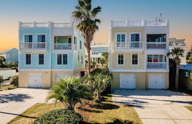 Sand Dune & Sea Shell by Avantstay Gorgeous 2 Home Rental w/ 12 BRs - Foto 1