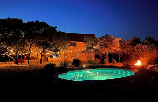 Luxury Home! - Pool - Fire Pit - Near Canyon Lake! - Foto 25