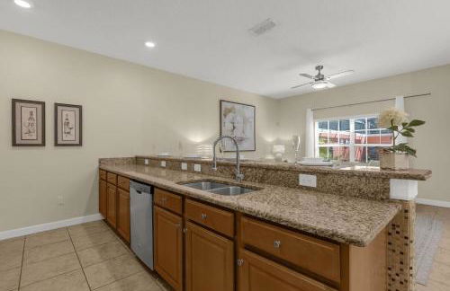 Upstay Family Home w Resort Access & Private Pool - Foto 13