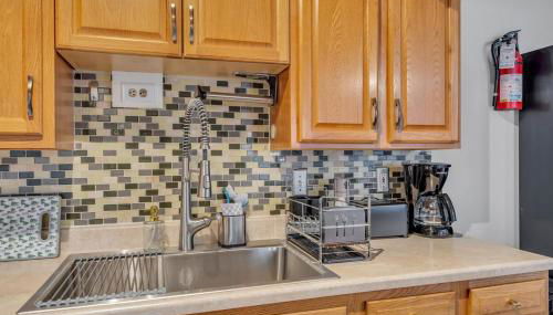 Next to Beach and Waterpark with Free Parking! - Foto 4