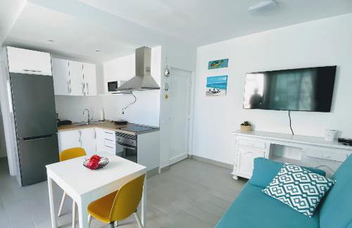 Red Hibiscus Corralejo iRent Fuerteventura - Photo 15