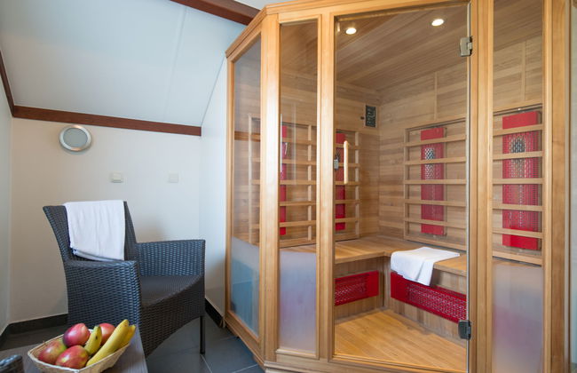 Exclusive - Photo 10