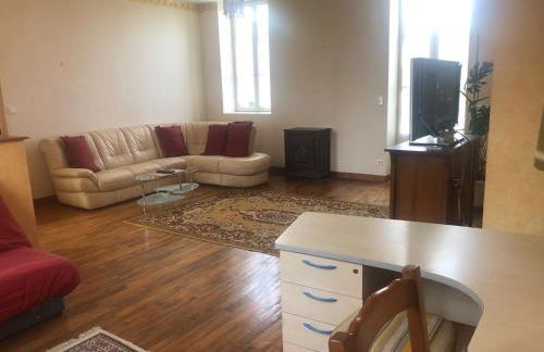 Gîte -Belle Maison dans une ancienne école-Tarif réduit hors WE ! - Foto 9