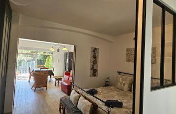 gite LAPAZ/jacuzzi privé/piscine - Foto 15