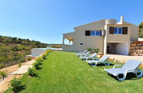 Tower Villa w Infinity Pool - Photo 14