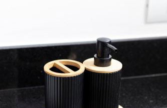 107-Studio compacto, moderno, climatizado perto da UEL - Foto 37