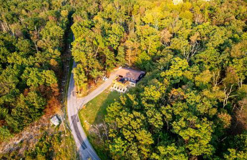 Iconic Chalet with Sauna, Hot Tub, Fire Pit, Plunge - Foto 53