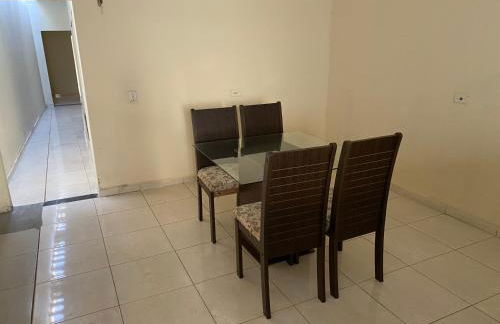 Espaço Amplo de 2 quartos com 2 camas de casal e 1 de solteiro - Foto 3