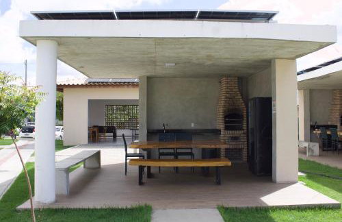 APT Completo - Suíte - 2 Ar-condicionados, Wi-FI, Piscina, garagem, portaria - aconchegante - Foto 38