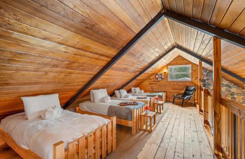 Bass Bay Getaway | Lakefront Family Cottage - Foto 26