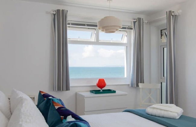 Beachfront Apartment With Panoramic Sea Views - Foto 18