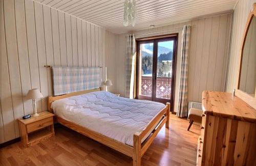 CHALET AVEC VUE DEGAGEE - SAINT JEAN D'AULPS - 8 PERSONNES - MOUILLETTES - Foto 5