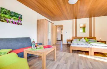 Bartlhof-Ferienwohnungen-Zimmer - Foto 45