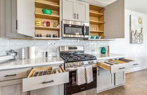 Texan Oasis, minutes from COTA, Airport, and all Austin has to offer! - Foto 4