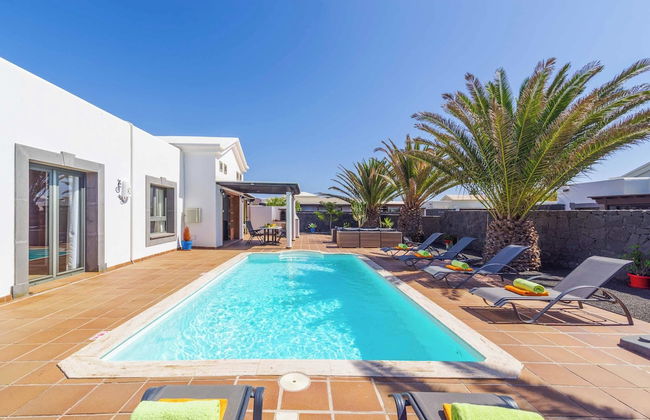 Villa Gisher - Photo 18