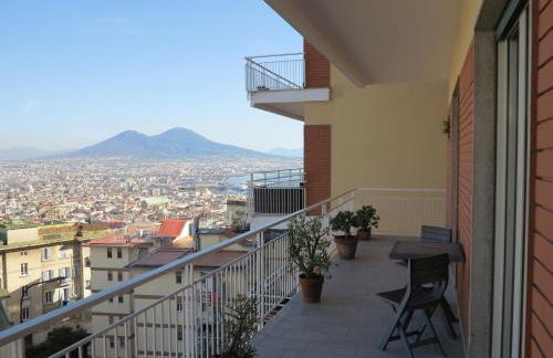 Pretty panoramic apartment - half way Center-Vomero district - Foto 2