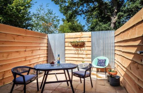 Garden Cottage, Cosy, Private, Short drive to beach - Foto 26