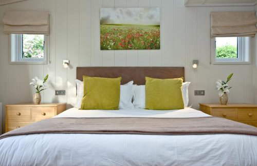 Amber Lodge, Strawberryfield Park - Hot Tub - Free WiFi & Parking - Photo 18