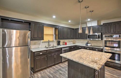 Game Room and Private Pool Richardson Retreat - Foto 13