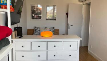 Moderne Zimmer in Köln Lindenthal - Foto 4, wardrobe