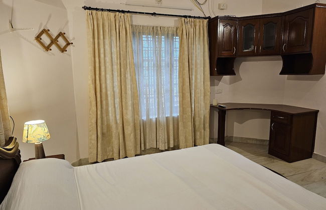 De Royale Summit Home Stay - Photo 7