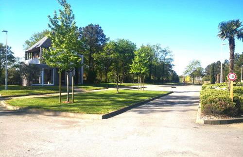 Chalet 3 chambres dans un domaine privé avec piscine chauffée et city park - Foto 16