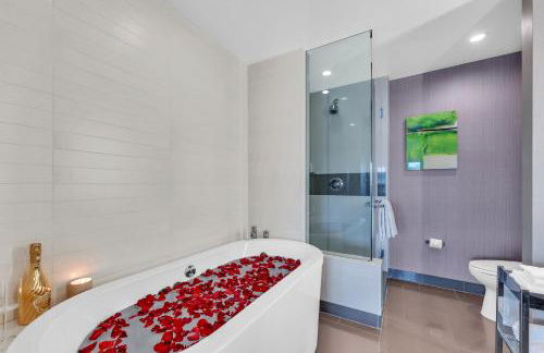 VDARA Beautiful suite on 22nd FLR Free Valet parking - Foto 13