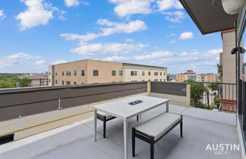 Perfect Location Near UT and Large Patio With A View - Foto 35