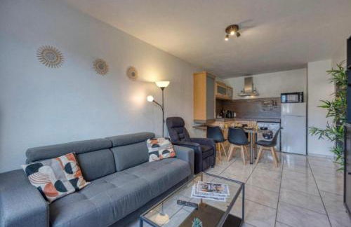 Le Giérois - Gare - Parking - Foto 18