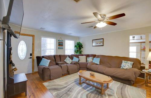 Hot Tub and Boat Ramp! Home on Toledo Bend Reservoir - Photo 9