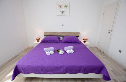 Holiday House M&A&K with swimming pool - Foto 24