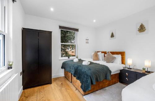 2 Bedroom Flat By Key Light Properties Short Lets & Serviced accommodation two minutes walk from Canada Water Station - Great for Contractors, Group and Family - Foto 57