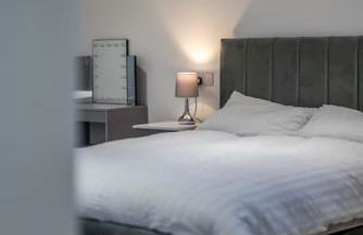 Sea View Luxury Apartment 3 bedrooms Free Parking - By Coast Apartments - Photo 67