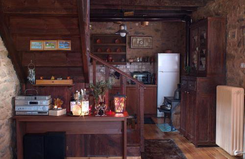 Lithia s Stonehouse. Το πέτρινο στη Λιθιά - Καστοριά - Foto 17