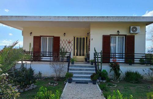 Serene Country House (near Ancient Tiryns) - Foto 1