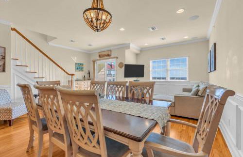 Rooftop Townhouse with 360 Views and Free Parking - Foto 40