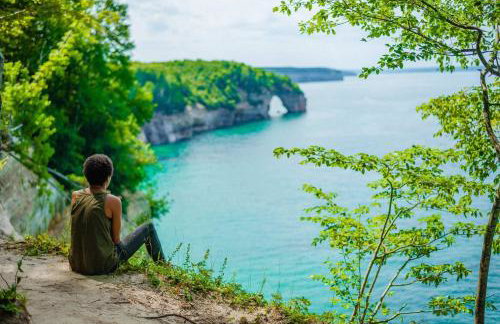 Aurora Basecamp at Pictured Rocks Sleeps 10 - Foto 2