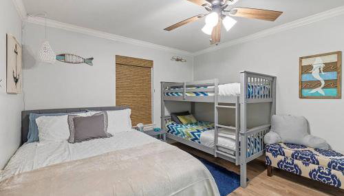 Lakefront retreat, hot tub, pets - Foto 3