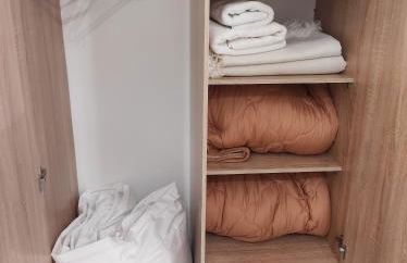 Modh Patras City Centre - Modern Design Oasis - Photo 27