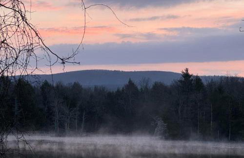 Water-View Home in the Berkshires - Foto 32