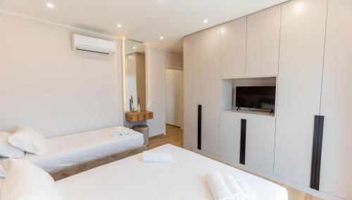 Luxury Seaside Escape - Coralia - Foto 5, towels, wardrobe