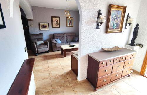 Beautiful villa with a pool - Foto 9