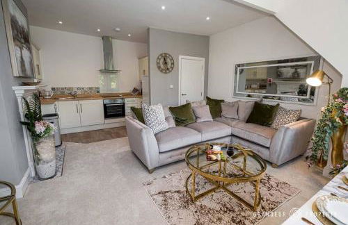 Park Views by Grandeur Property - Photo 6