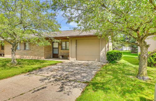 Cozy Meyers Lake Townhome Near Hall of Fame! - Foto 24